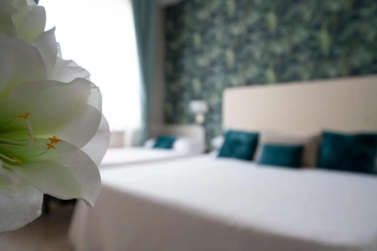 Alta Marea Hotel Milano Marittima 3*,  Italy
