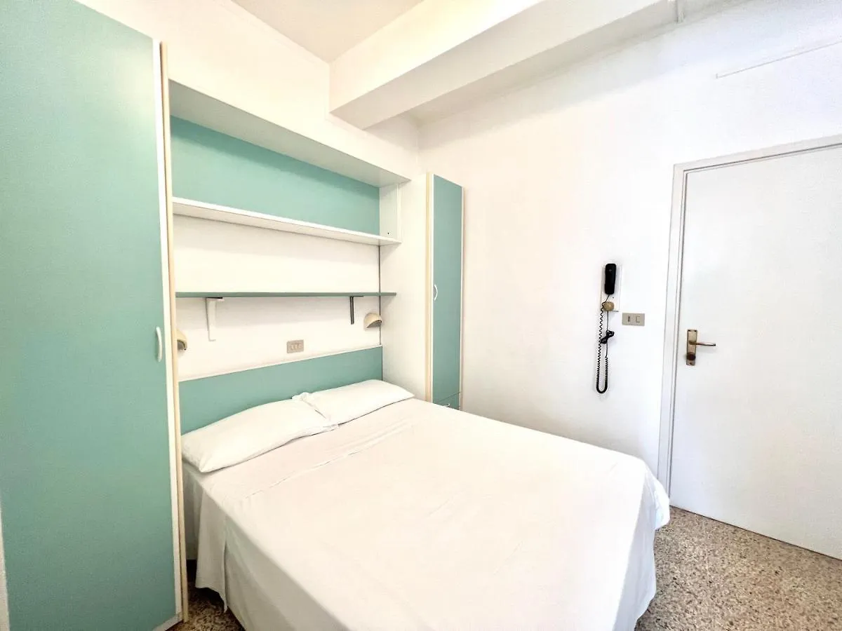 Alta Marea Hotel Milano Marittima 3*,
